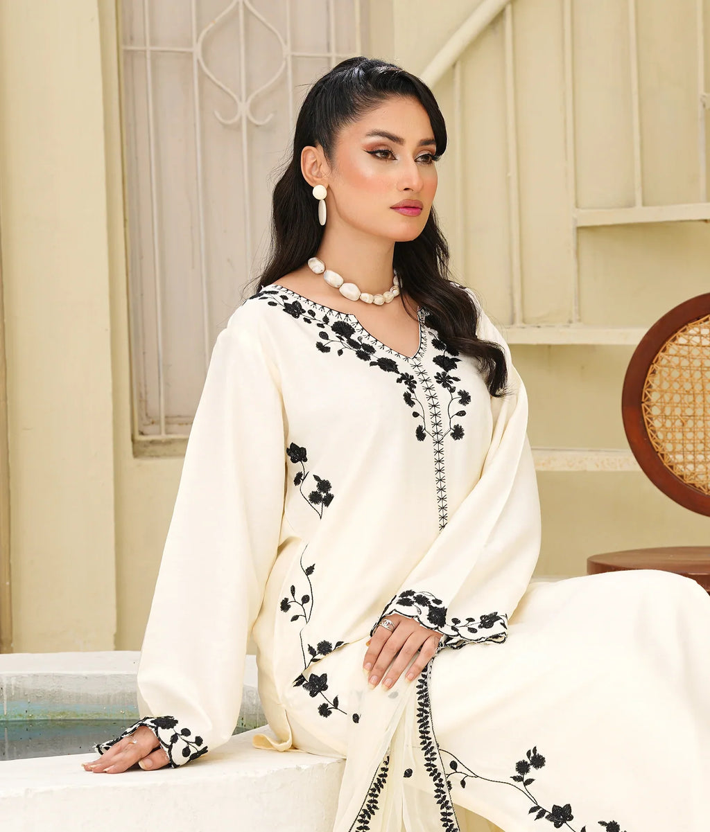 Sujala– Embroidered 3-Piece