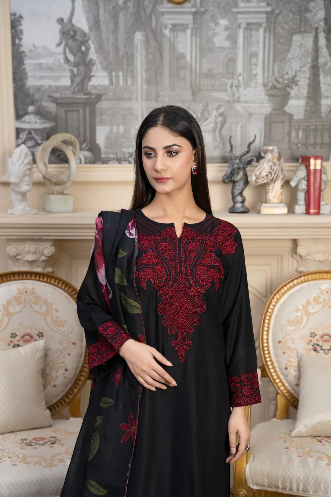 Taaj Farshi Emboriederd  3-Pcs