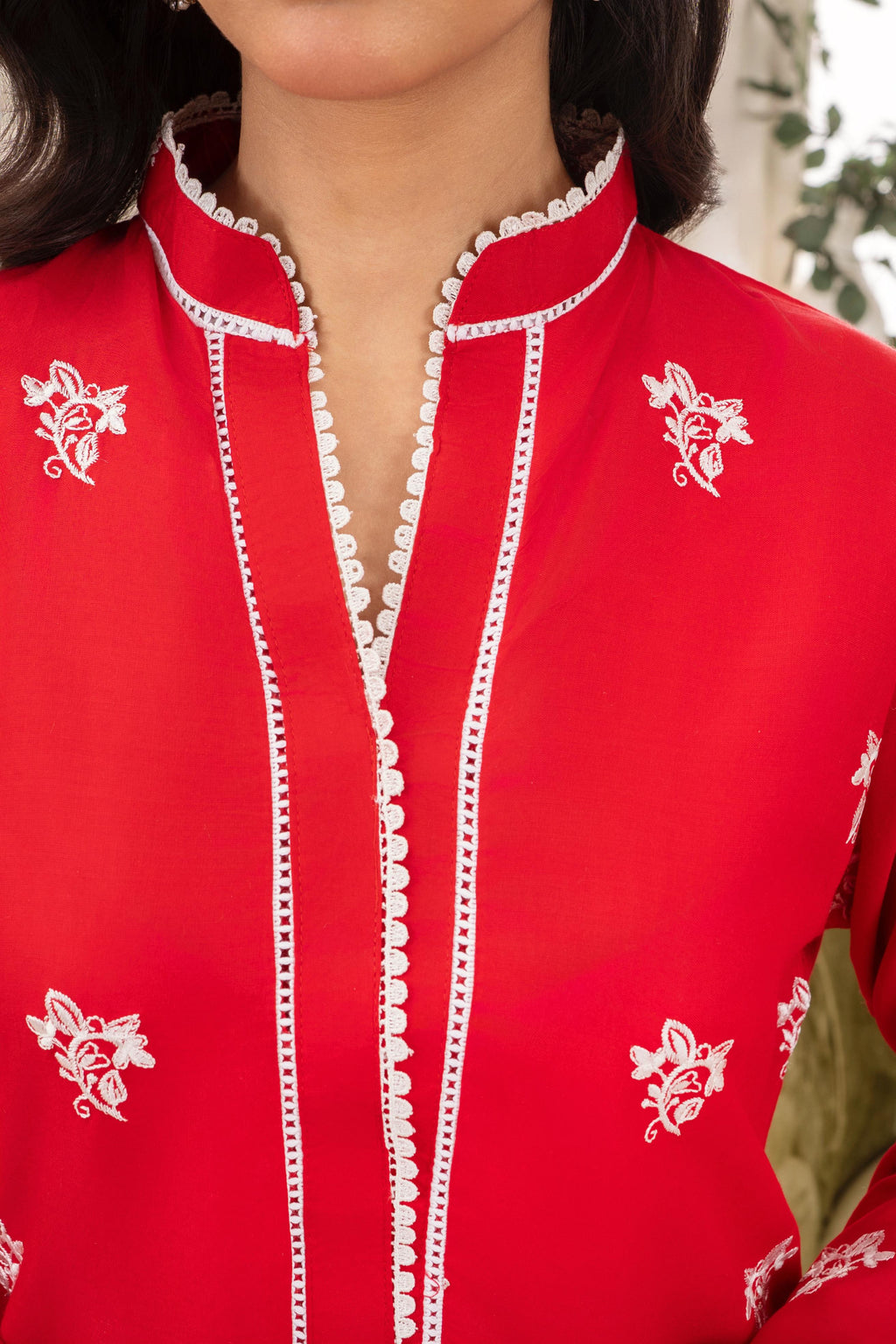 LILLY EMBROIDERY 3PC