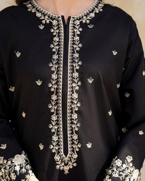 BLACK PEARL EMBROIDERED 2-PCS